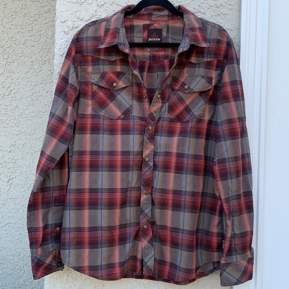 PrAna Men's Plaid Long Sleeve Button up Casual Shirt Size L - Picture 1 of 8